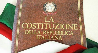 CONSEGNA AI NUOVI MAGGIORENNI DEL TESTO DELLA  COSTITUZIONE DELLA REPUBBLICA ...